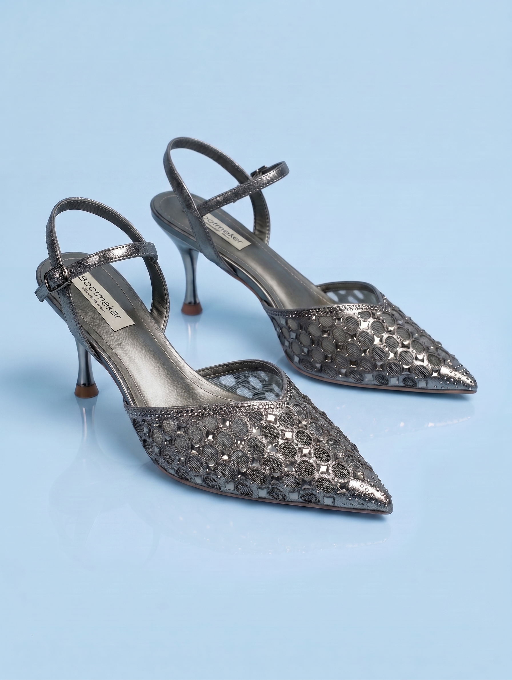 The Laser-Cut Metallic Point